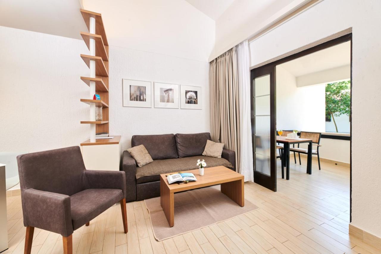 Apartments Galijot Plava Laguna 波雷奇 外观 照片