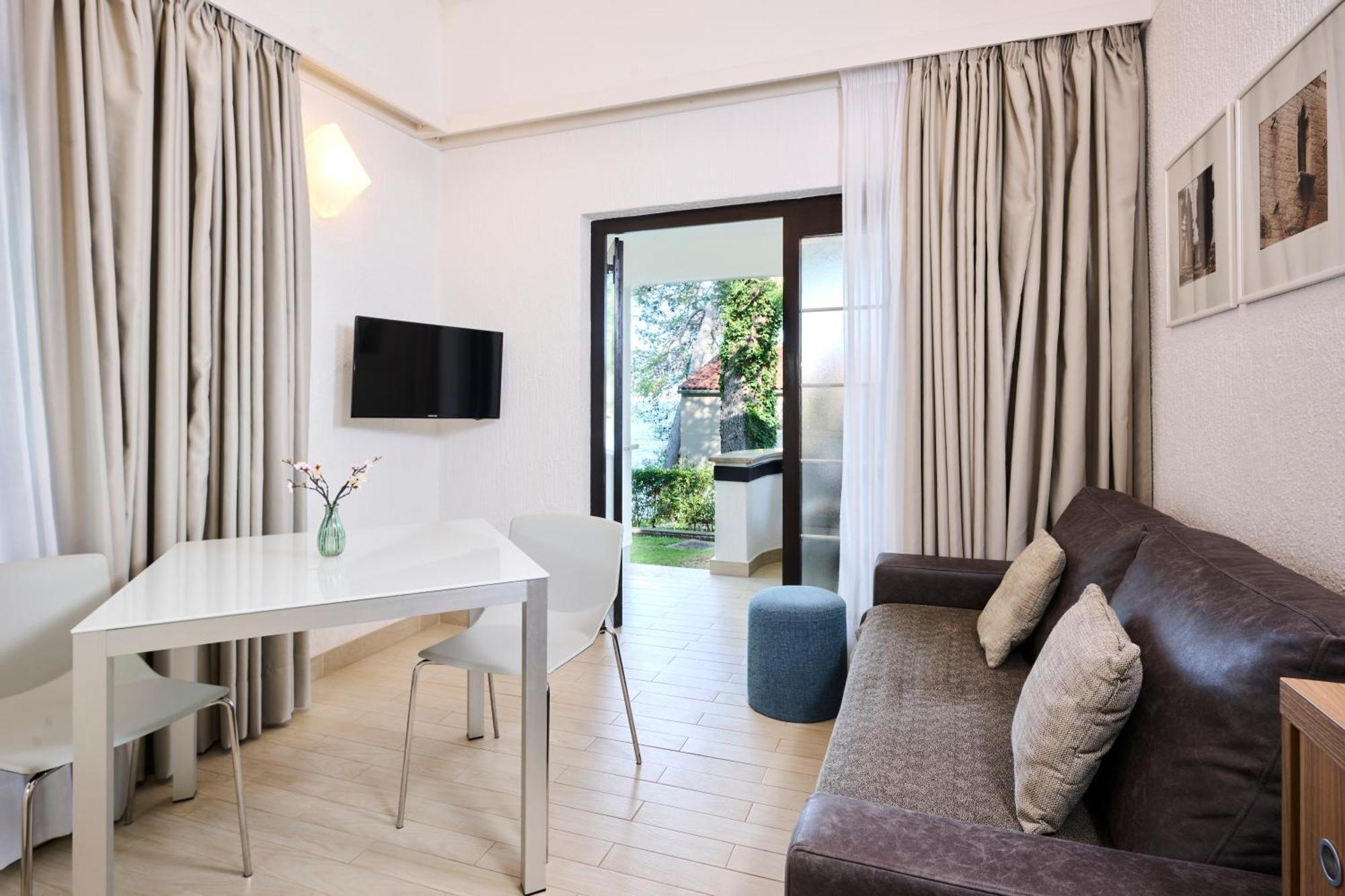 Apartments Galijot Plava Laguna 波雷奇 外观 照片