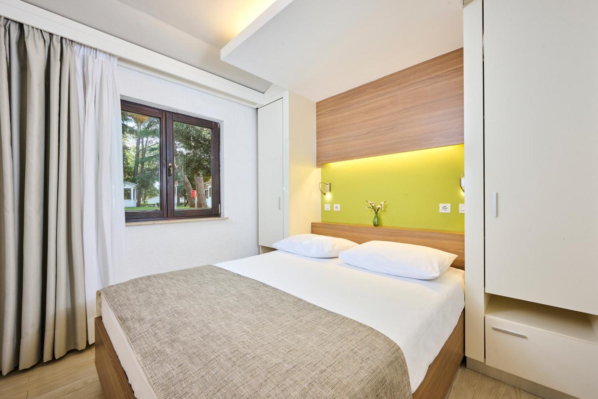 Apartments Galijot Plava Laguna 波雷奇 外观 照片